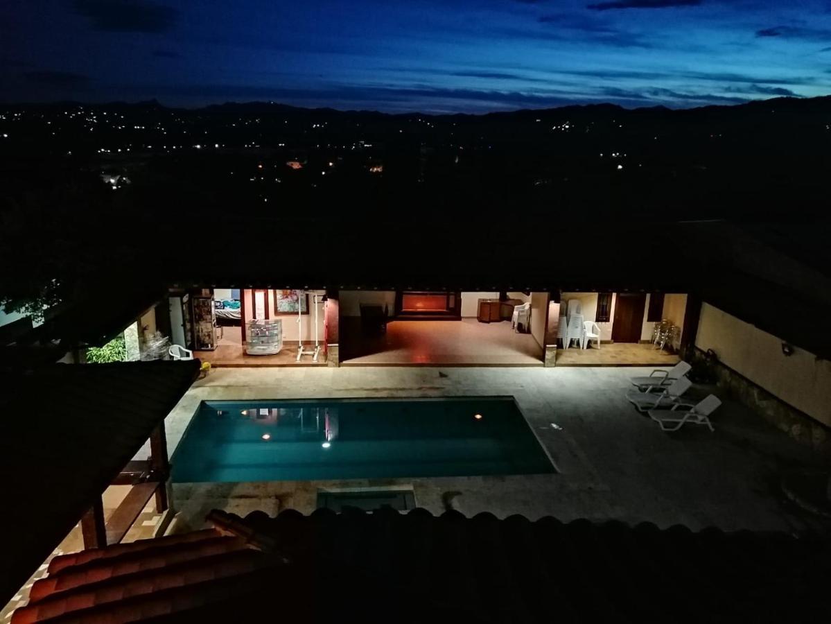 Hostal Hollywood Inn Ριονέγρο Εξωτερικό φωτογραφία