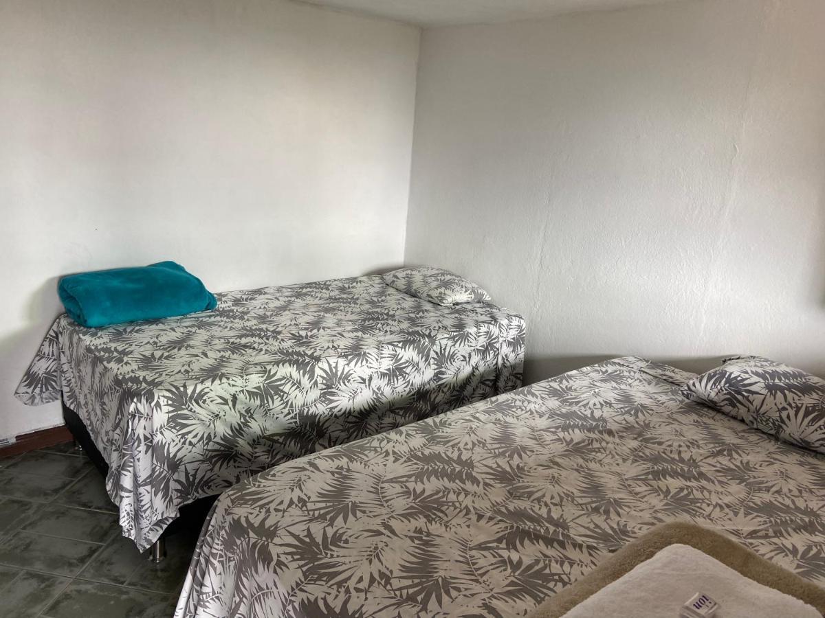 Hostal Hollywood Inn Ριονέγρο Εξωτερικό φωτογραφία